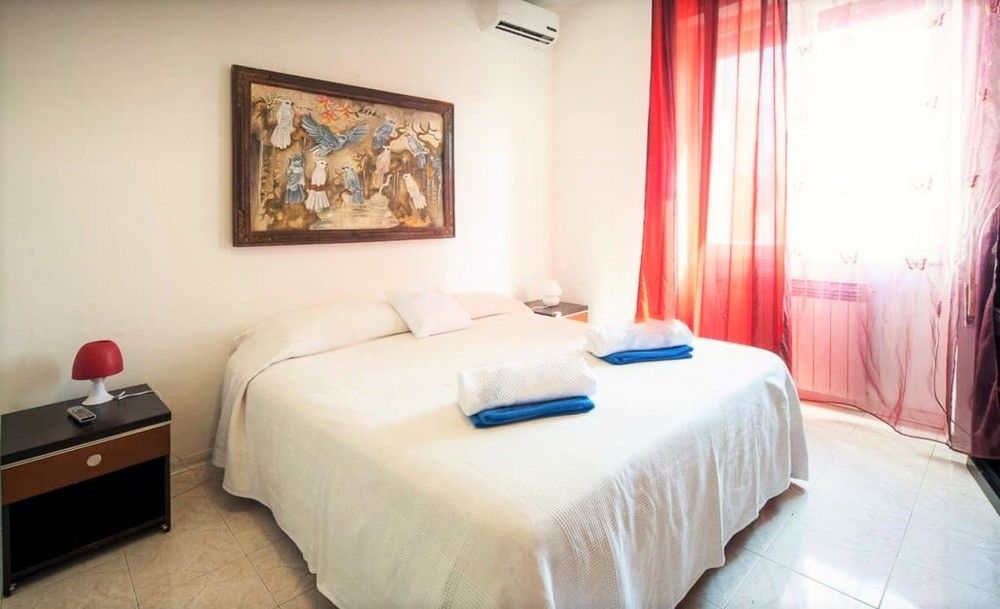 Walkincenter Bed & Breakfast Рим Екстериор снимка