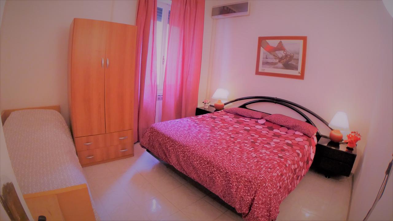 Walkincenter Bed & Breakfast Рим Екстериор снимка