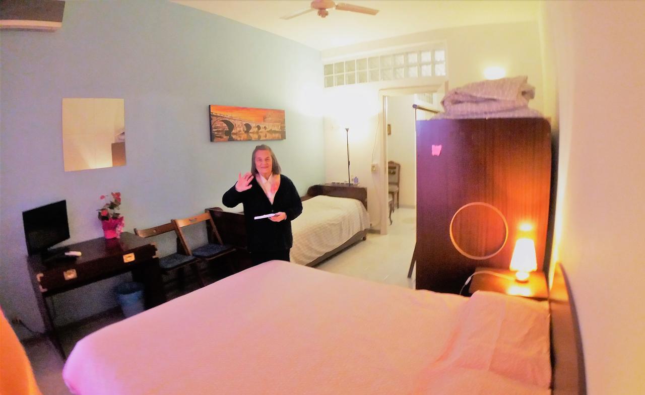 Walkincenter Bed & Breakfast Рим Екстериор снимка